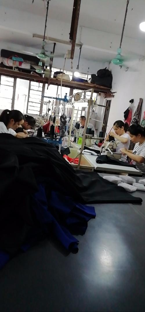 租場地開小型服裝加工廠需要什么手續？一份實用清單指南